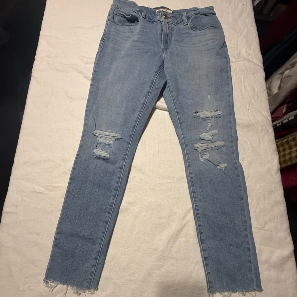 Levi's 711 Light‎ Blue Distressed Skinny Jeans